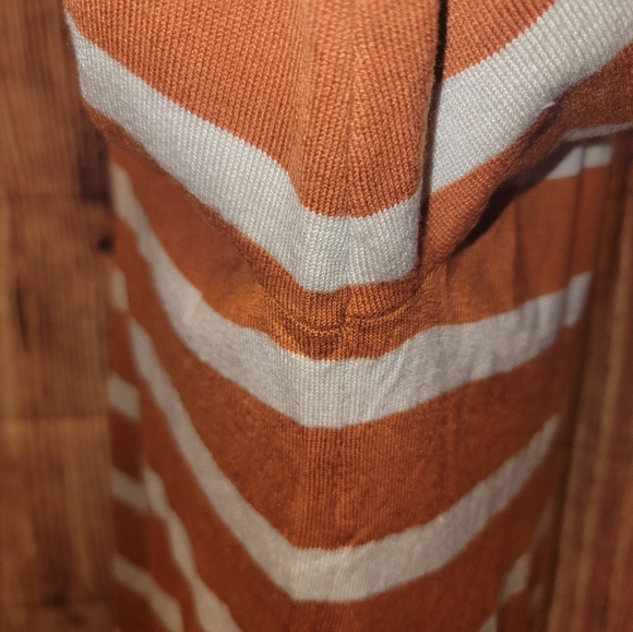 Modcloth Sweater Size 2X Orange/Cream Stripe - Picture 6 of 8